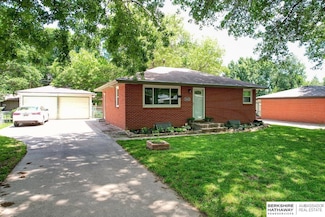 4544 S 45th St, Lincoln, NE 68516