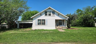 108 W Stroud St, Frost, TX 76641