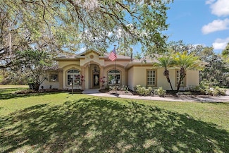 5100 Banana Point Dr, Okahumpka, FL 34762