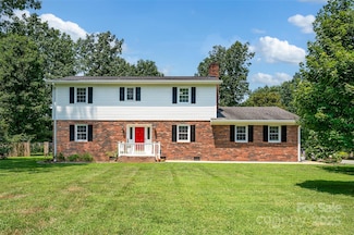 4121 Dover St, Claremont, NC 28610