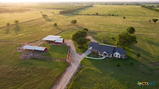 2420 Bolton Rd, Marion, TX 78124