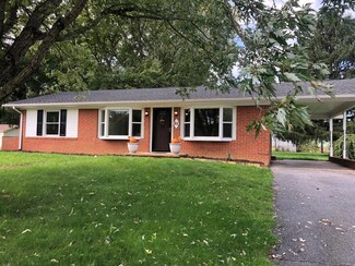 25 Essex Rd, Grottoes, VA 24441