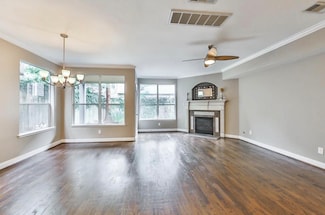 415 Asbury St, Houston, TX 77007