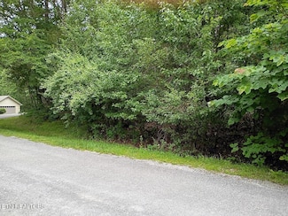135 Dalefield Loop, Crossville, TN 38558