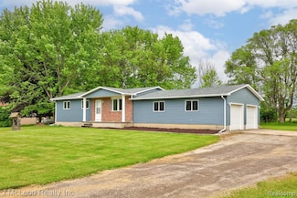 12146 Crawford Rd, Otisville, MI 48463