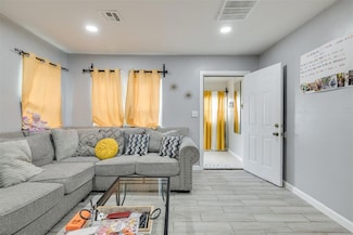 2022 NW 30th St, Oklahoma City, OK 73118