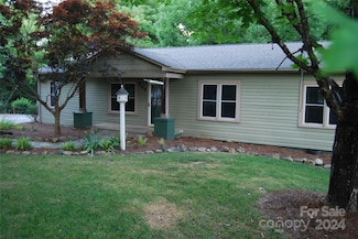 305 Catawba St, Morganton, NC 28655