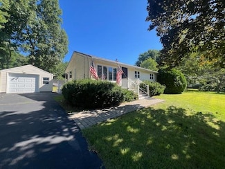 9 Robinwood Ave, Dover, NH 03820