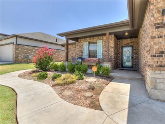 628 NW 180th St, Edmond, OK 73012