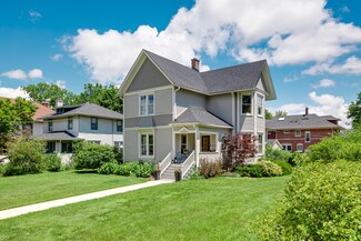 603 N Wheaton Ave, Wheaton, IL 60187