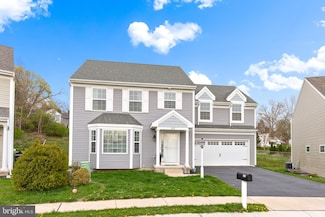 413 Joy Cir, Leola, PA 17540