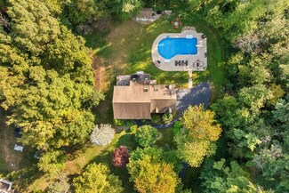 4 Chatburn Rd, Windham, NH 03087