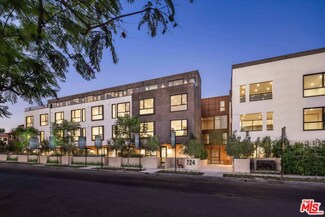 724 N Croft Ave Unit 102, West Hollywood, CA 90069
