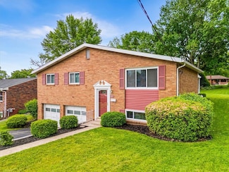 2853 Oneill Dr, Bethel Park, PA 15102
