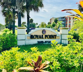 3700 NW 21st St Unit 109, Lauderdale Lakes, FL 33311