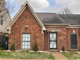 1646 Red Barn Dr, Cordova, TN 38016