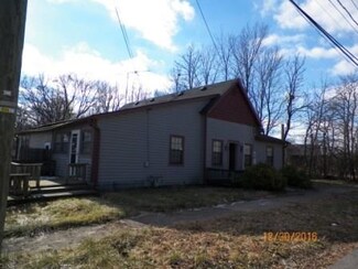 2201 E 8th St, Muncie, IN 47302