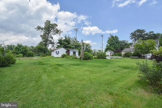 226 Oakwood Rd, Edgewater, MD 21037