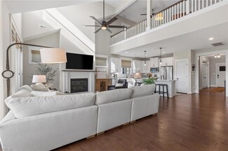 208 Creek Front Ln, Suffolk, VA 23435
