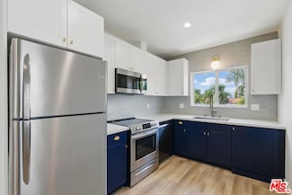 6350 Willoughby Ave Unit 11, Los Angeles, CA 90038