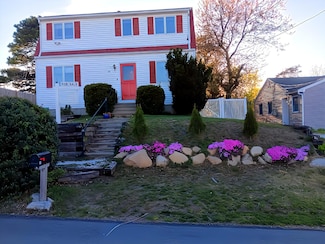59 Hilltop Ave, Plymouth, MA 02360