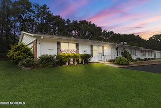 1034 Aberdeen Dr Unit E, Lakewood, NJ 08701