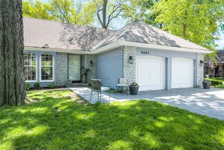 8605 W 71st St, Overland Park, KS 66204