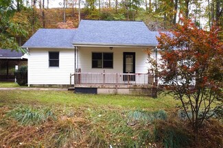 1 Tall Oak Dr, Charleston, WV 25302