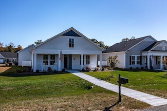 926 Old Saint Johns Rd, Kilmarnock, VA 22482