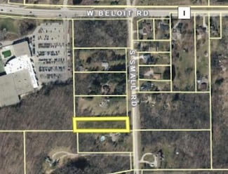 Lt1 W Small Rd, New Berlin, WI 53151