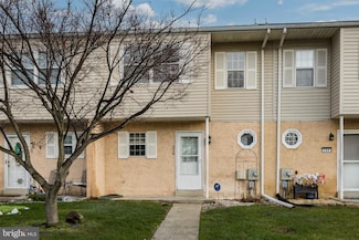 328 Carlyn Ct, Downingtown, PA 19335