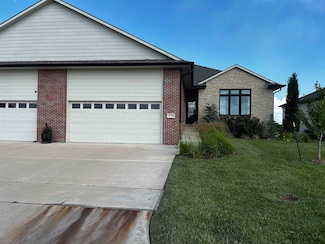 3126 Long Ct, Winfield, KS 67156