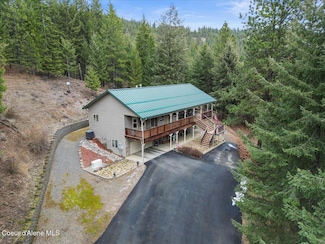 1133 Cassandra Hills Rd, Saint Maries, ID 83861