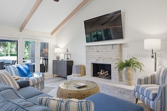 11 Muirfield Rd, Hilton Head Island, SC 29928