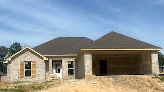 104 Madisonville Dr, Canton, MS 39046