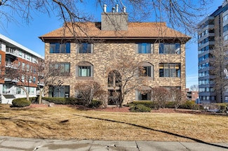 3667 Grand Ave Unit 4, Des Moines, IA 50312