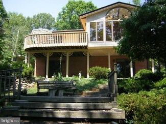 1300 Eastover Pkwy, Locust Grove, VA 22508