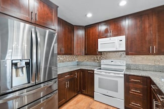 992 Lupine Hills Dr Unit 98, Vista, CA 92081