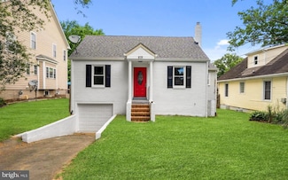 875 N Greenbrier St, Arlington, VA 22205