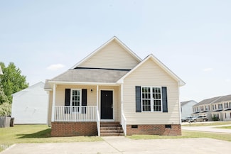 12 Linsey Ct, Lillington, NC 27546