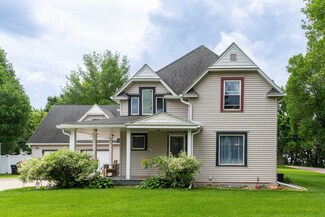 205 Lake Ave Unit Avenue, Lake Park, IA 51347