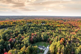 56 Grace Snow Dr, Glenburn, ME 04401