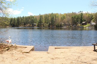 490 Beverly Hills Dr, East Wakefield, NH 03830