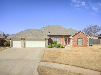 604 Summit Park Ct, Norman, OK 73071