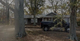 5729 Jim Crow Rd, Flowery Branch, GA 30542