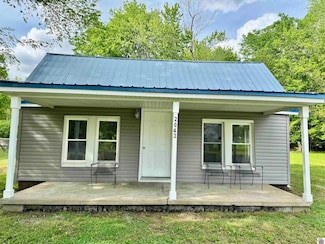 2043 Center St, Paducah, KY 42003