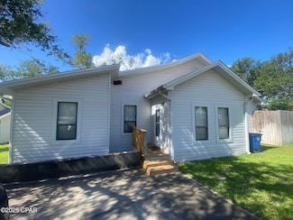 504 E 4th St, Panama City, FL 32401