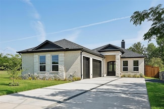 3221 Canada Dr, Dallas, TX 75212