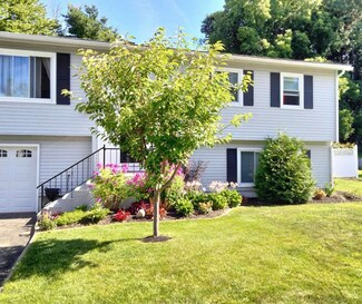 16 Bullard Dr, Hooksett, NH 03106