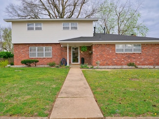 1215 Sky Ln, Miami, OK 74354